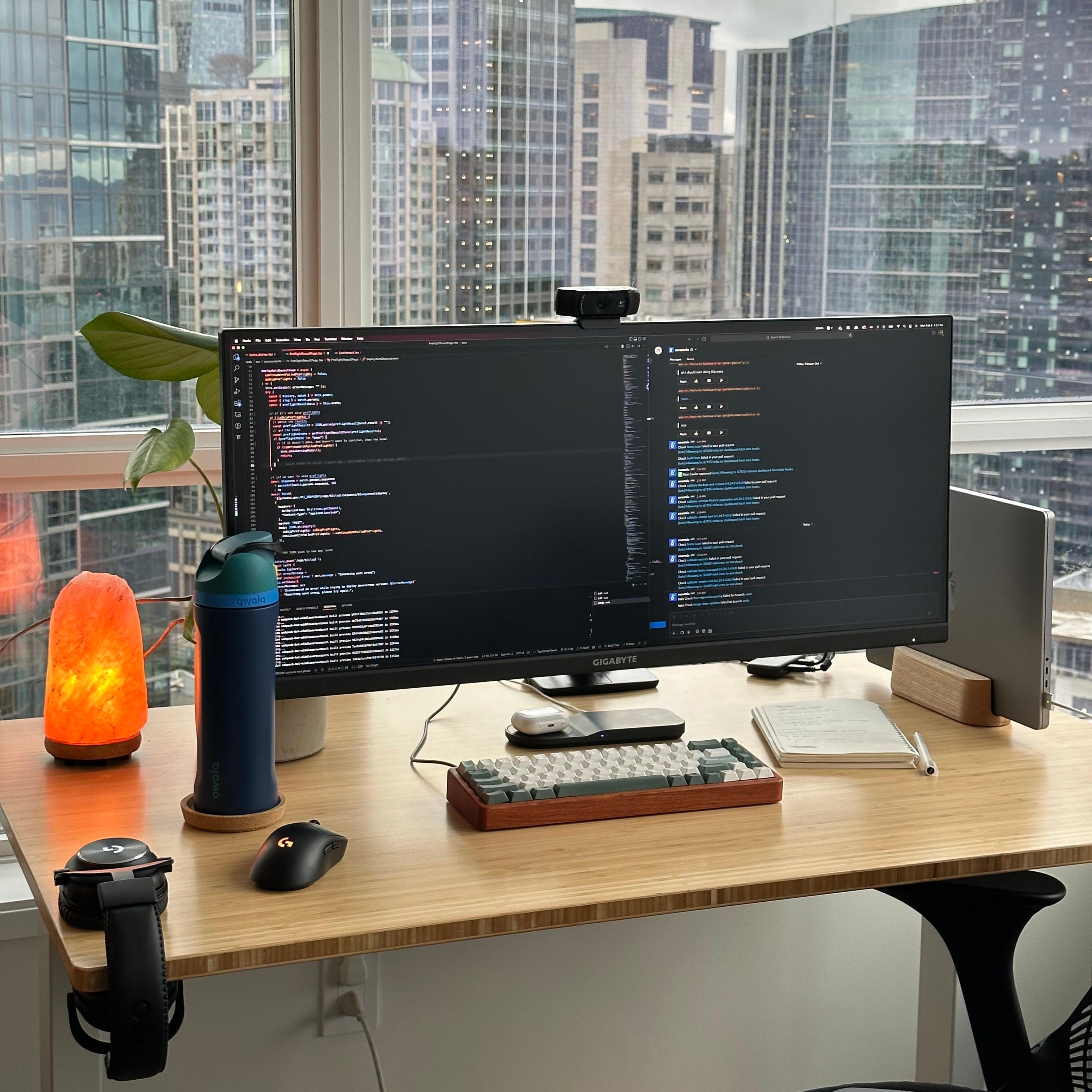 Mia's desk setup